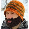 Cappello arancione a righe con la barba